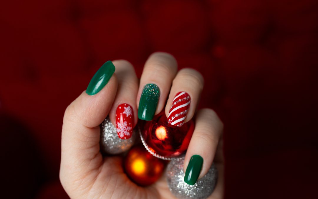 Celebrating Christmas with Christmas Nail Designs in HEALTH AND SKINCARE / SOMATOLOGY / BEAUTY AND NAILS / HAIR AND BEAUTY / COSMETOLOGY / PROFESSIONAL MAKE-UP ARTISTRY