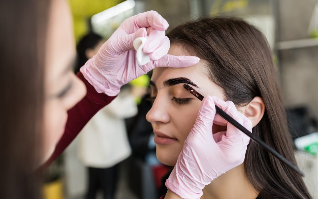 Brow Design in HEALTH AND SKINCARE / SOMATOLOGY / BEAUTY AND NAILS / HAIR AND BEAUTY / COSMETOLOGY / PROFESSIONAL MAKE-UP ARTISTRY