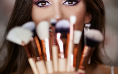 Quality of make-up brushes in HEALTH AND SKINCARE / SOMATOLOGY / BEAUTY AND NAILS / HAIR AND BEAUTY / COSMETOLOGY / PROFESSIONAL MAKE-UP ARTISTRY