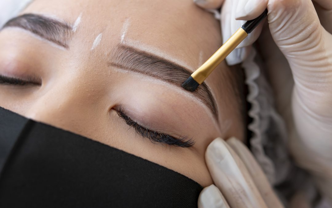 Brow Design in HEALTH AND SKINCARE / SOMATOLOGY / BEAUTY AND NAILS / HAIR AND BEAUTY / COSMETOLOGY / PROFESSIONAL MAKE-UP ARTISTRY